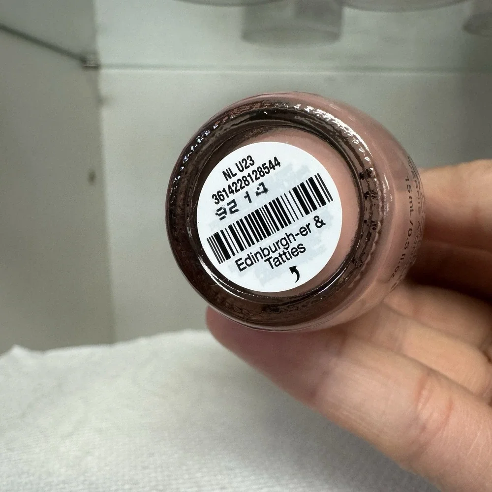 OPI EDINBURGH-ER & TATTIES (NL U23) Nail Lacquer